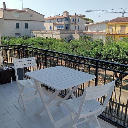 Casa Lulu Due Minuti Dal Mare Apartment Ardore Marina Exterior photo
